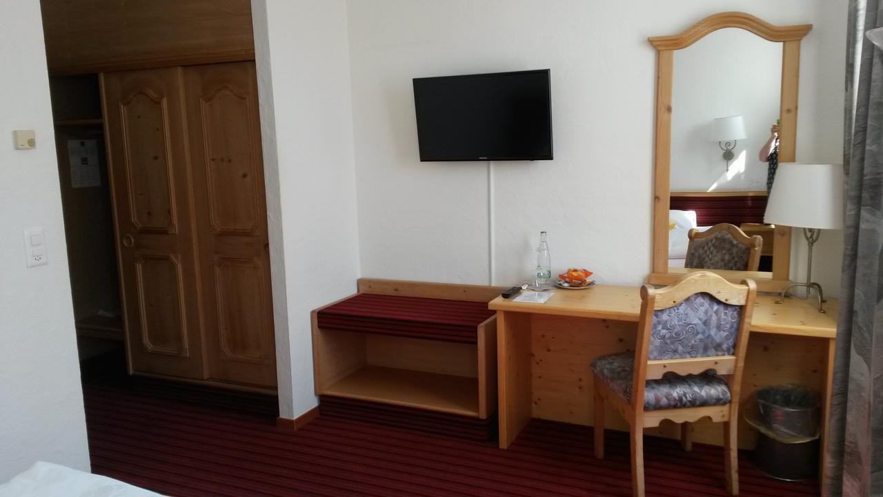 Hotel Baeren Sumiswald 외부 사진